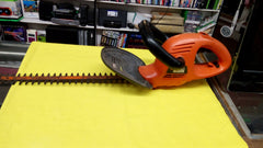 BLACK & DECKER 18" HEDGE TRIMMERS