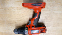 BLACK AND DECKER DRILL