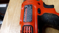 BLACK AND DECKER DRILL