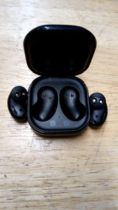 SAMSUNG BLUETOOTH EARBUDS