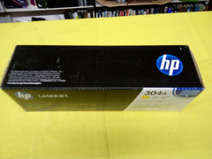 HP 304A YELLOW TONER CARTRIDGE, CC532A